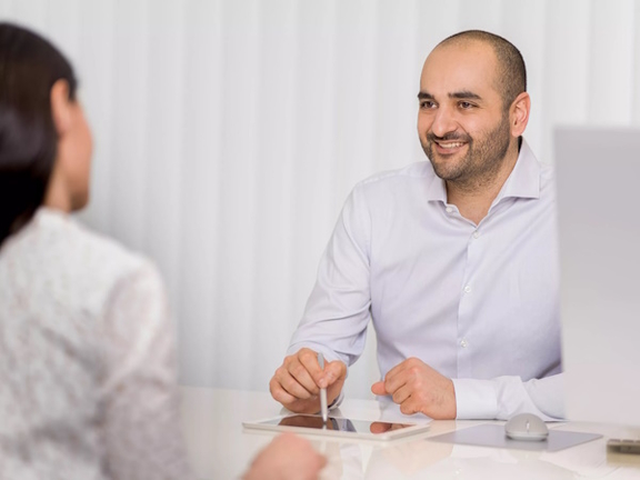 Dr. med. Hamid Joneidi Jafari, Plastische und Ästhetische Chirurgie in Bochum, Ästhetik-Centrum 